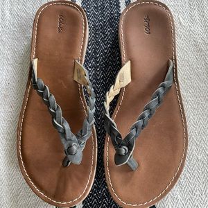 Olukai flip flops